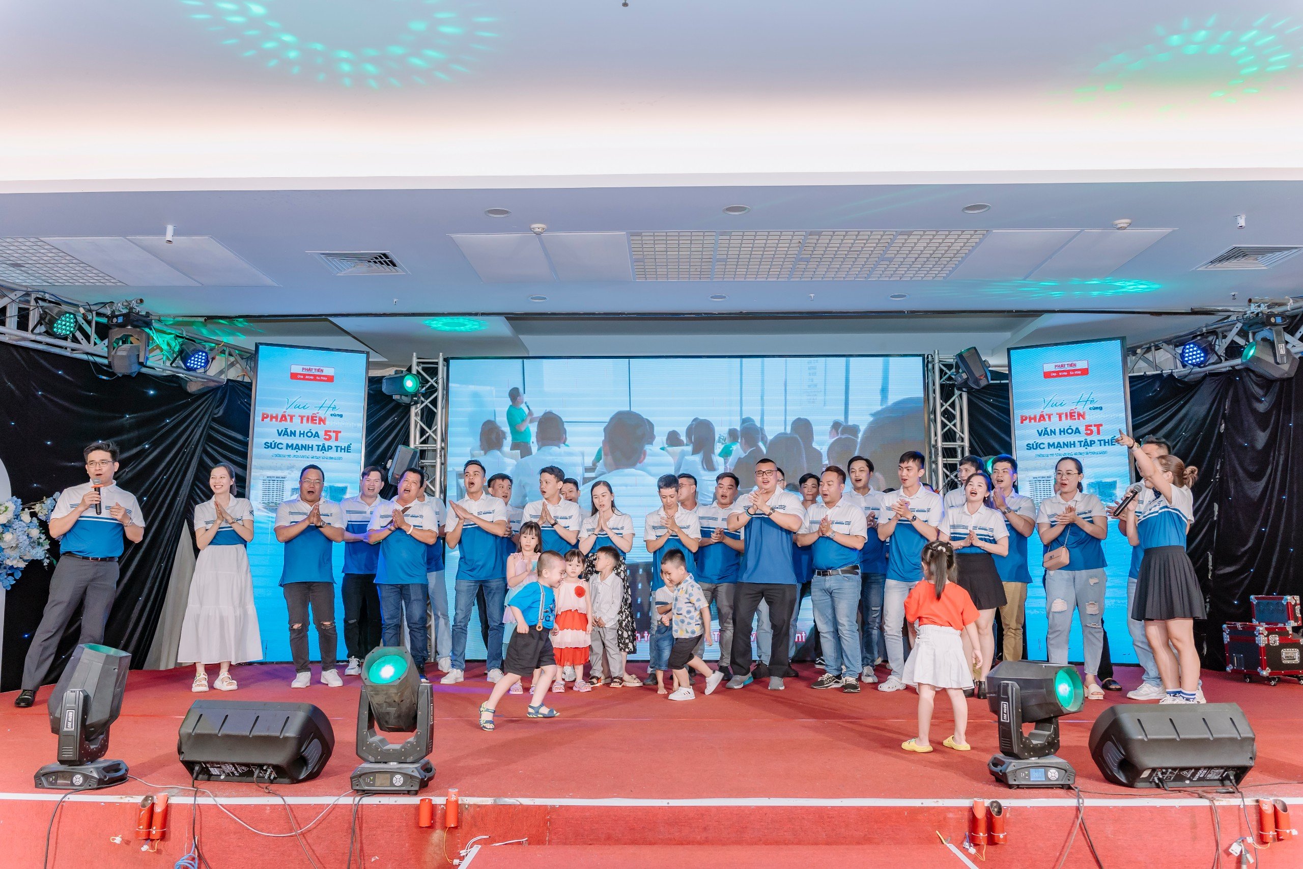 Company trip “Văn hóa 5T - Sức mạnh tập thể”