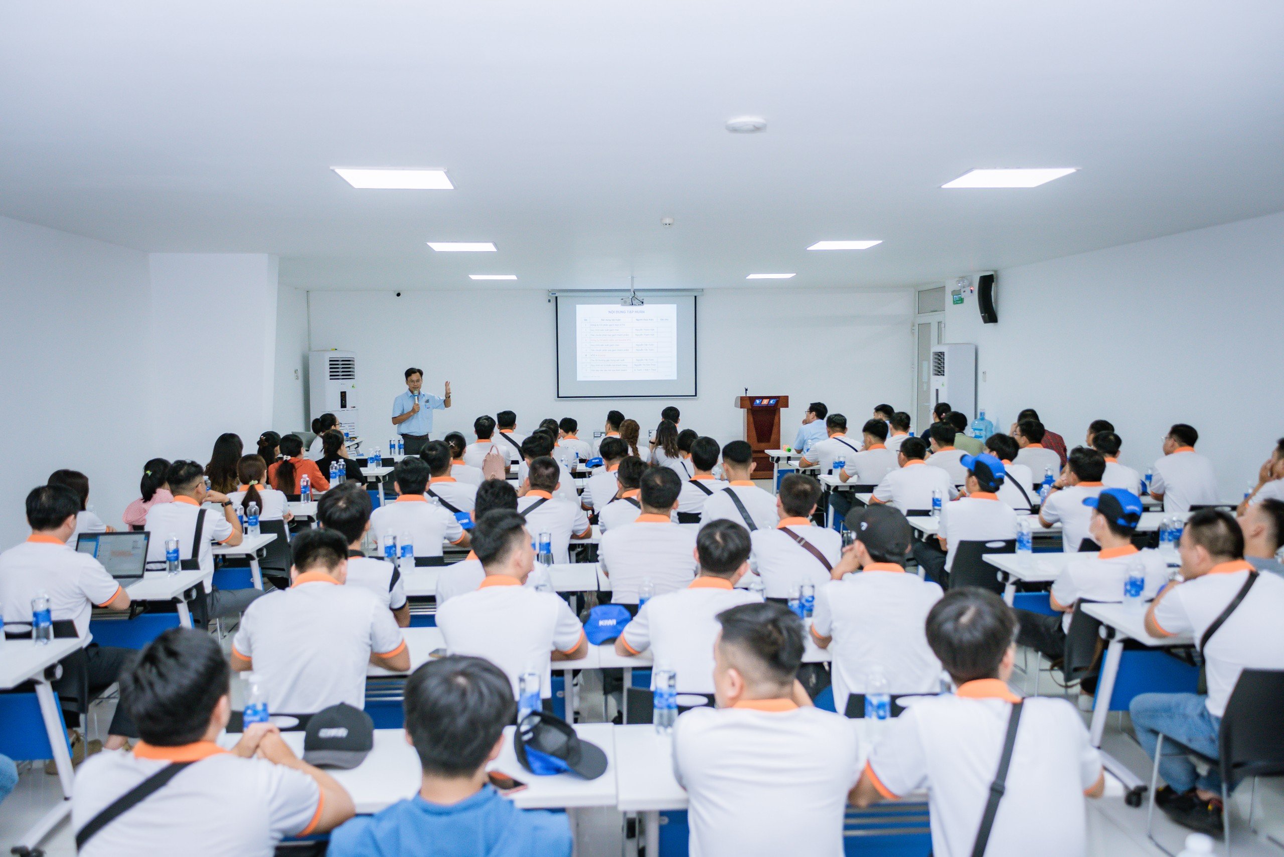 Hội nghị kết hợp du lịch Team Building