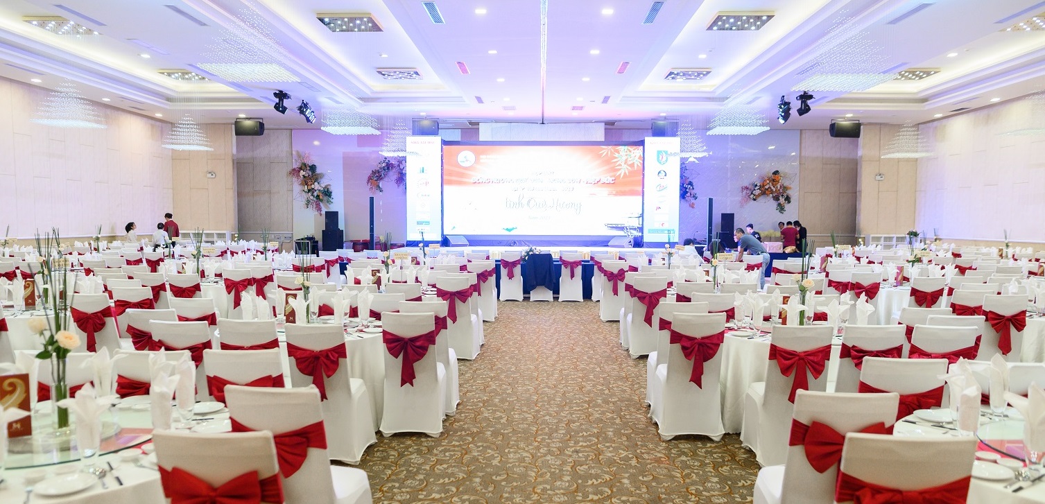 Tổ Chức Họp Mặt Hội Đồng Hương